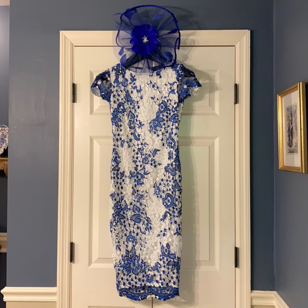 Derby dress with matching fasciner 👒!
